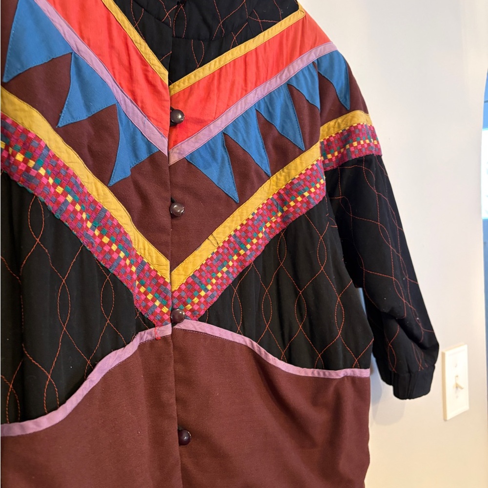 Vintage 80’s folk art patchwork quilted jacket - Picture 2 of 7